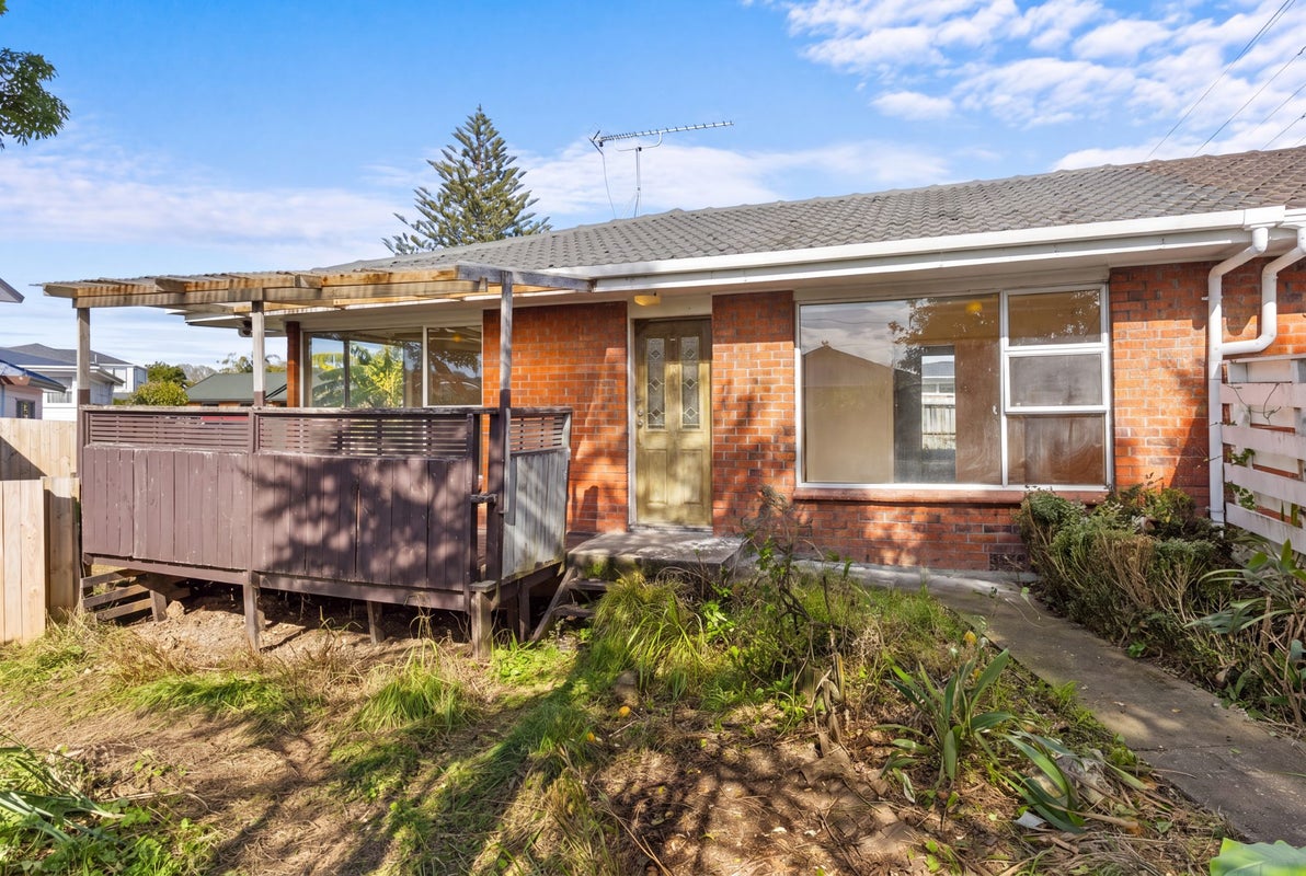 2/6 Roseburn Place, Pakuranga, Auckland - Carousel 2