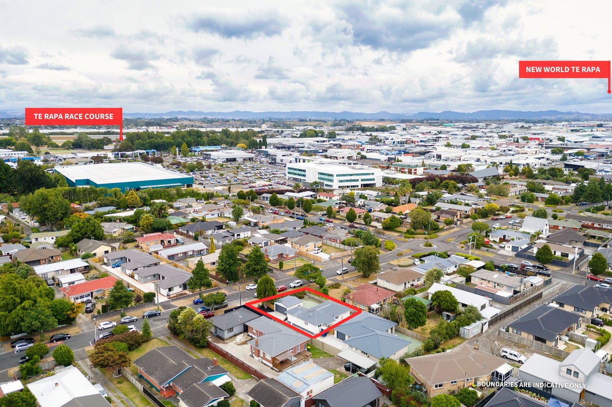 8 Forsyth Street, St Andrews, Hamilton - Carousel 24