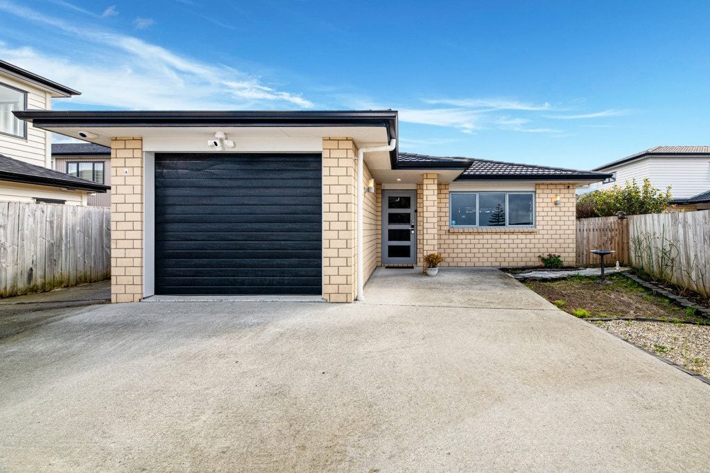 110A Royal Road, Massey, Auckland - Carousel 1