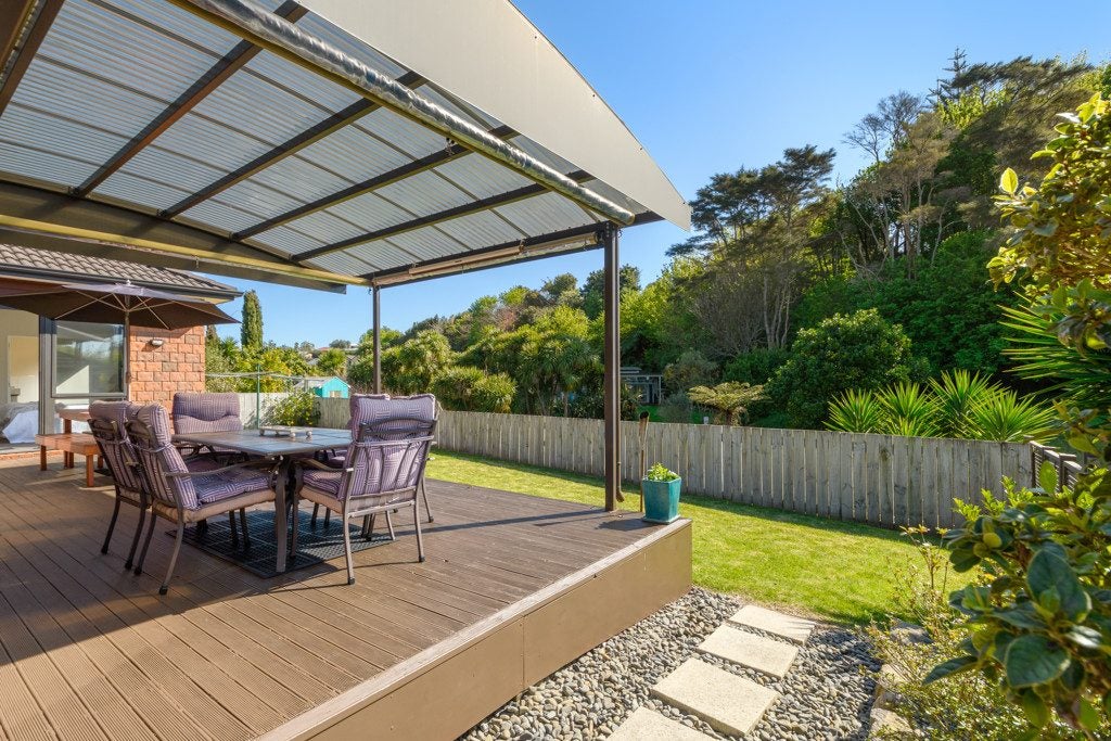 189 Castlewold Drive, Bethlehem, Tauranga - Carousel 1