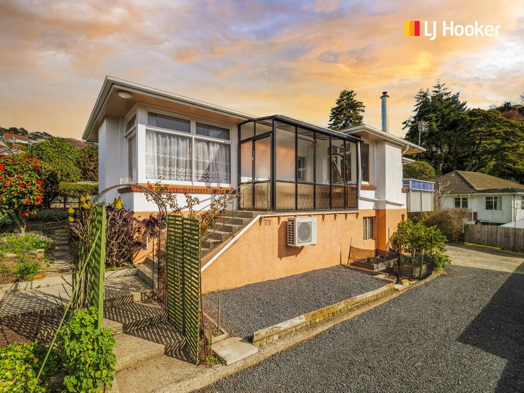 62 Playfair Street, Caversham, Dunedin - Carousel 1