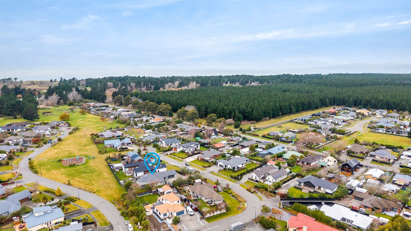 5 Nautilus Place, Spencerville, Christchurch - Carousel 1