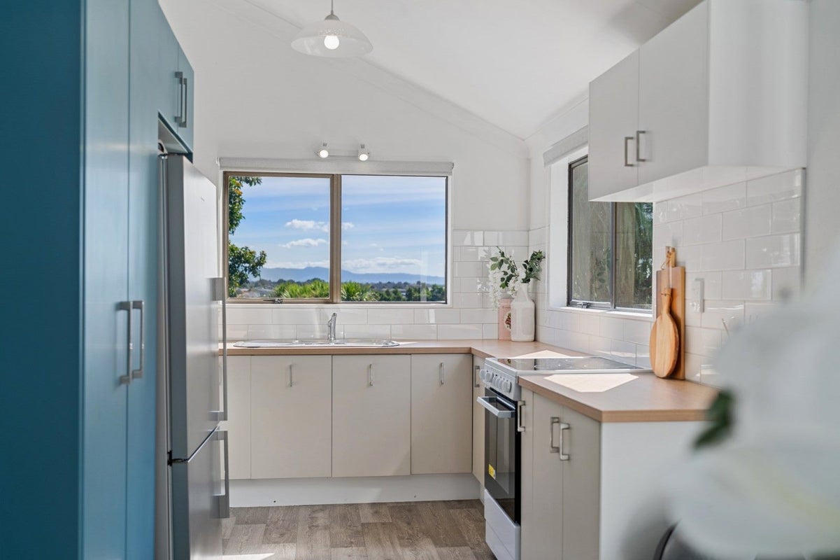 83 Cambridge Road, Bethlehem, Tauranga - Carousel 1