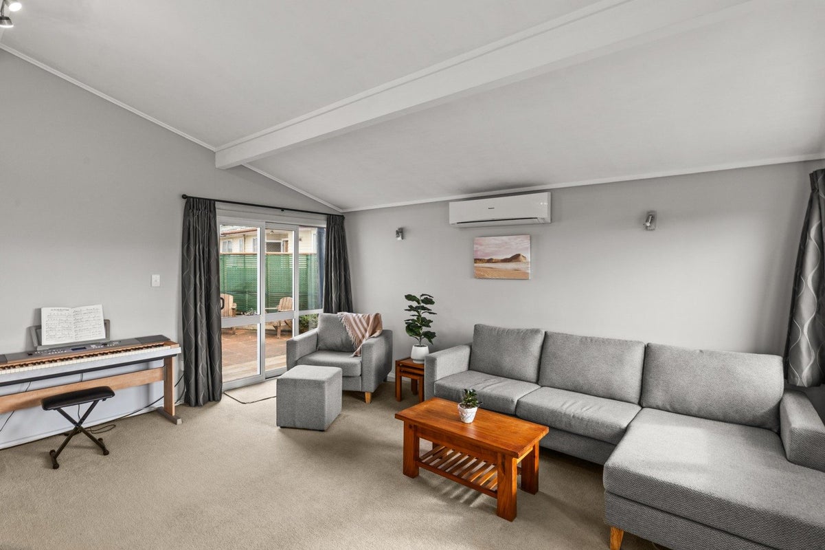 24 Clark Avenue, Pirimai, Napier - Carousel 2