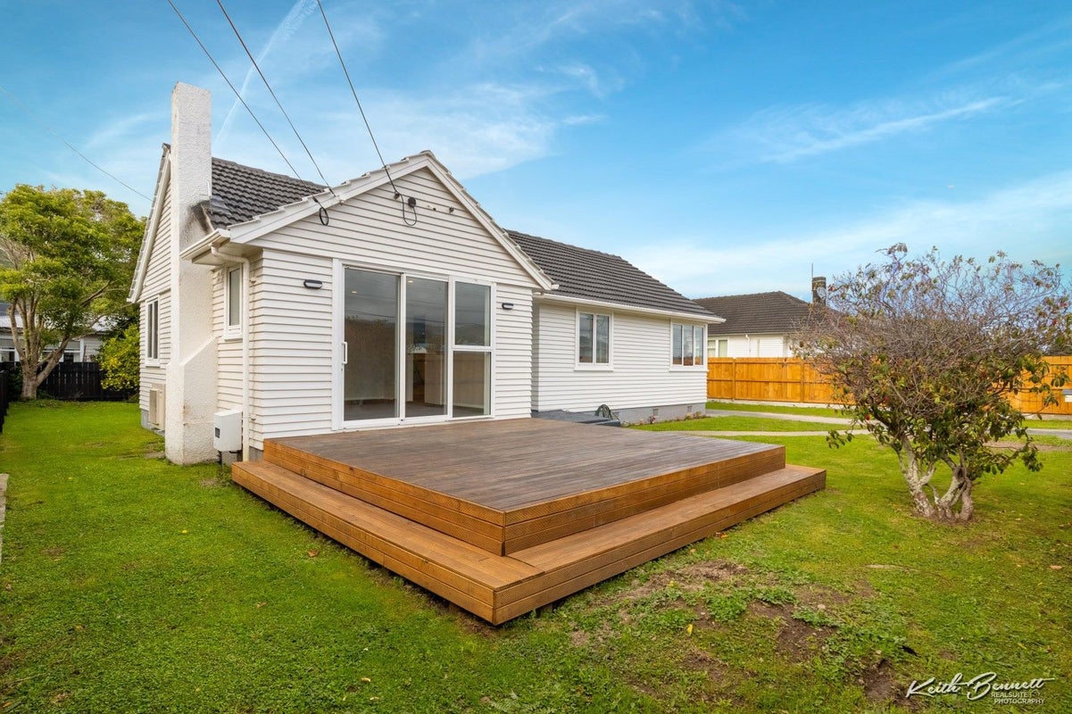 1116 High Street, Taita, Lower Hutt - Carousel 1