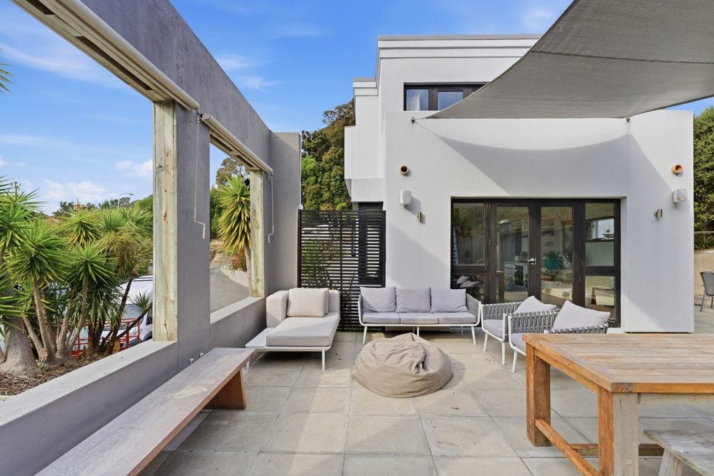 127 Richmond Hill Road, Sumner, Christchurch City, Canterbury - Carousel 2