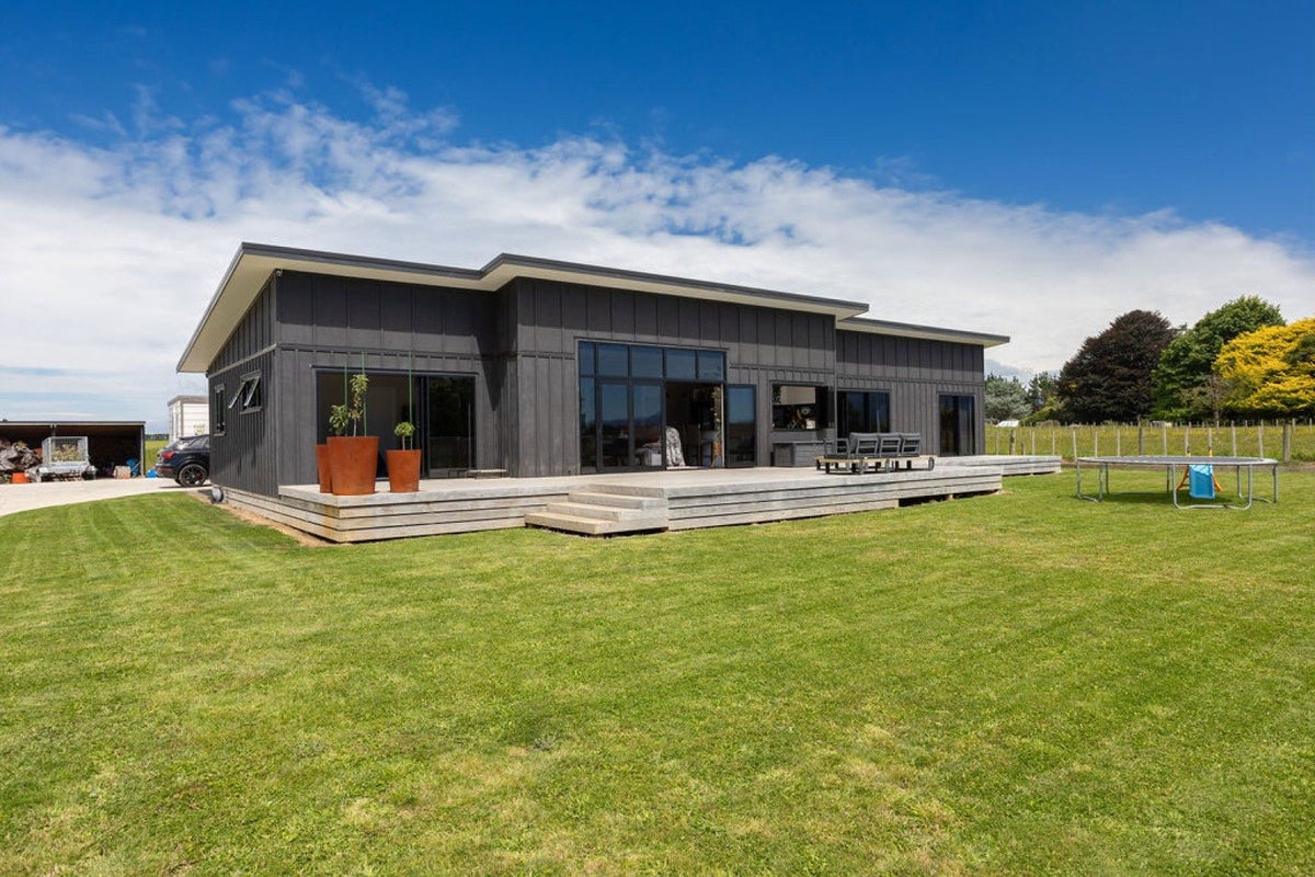 29 Ngamoko Road, Norsewood - Carousel 33
