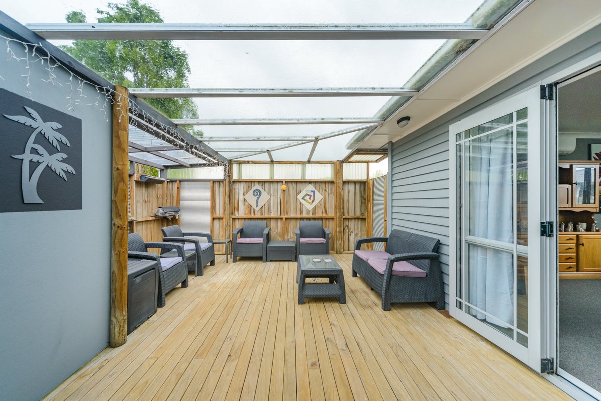 11A Botanical Road, Takaro, Palmerston North - Carousel 2