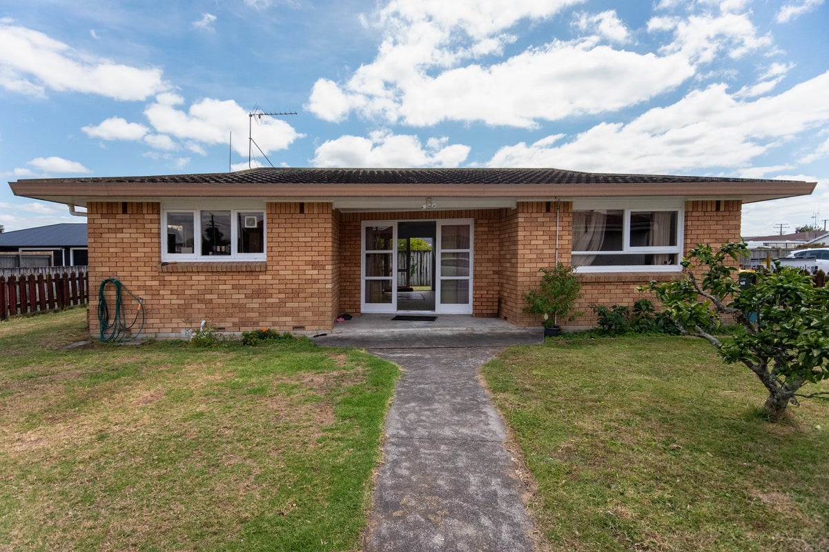 95A Fifth Avenue, Enderley, Hamilton - Carousel 1