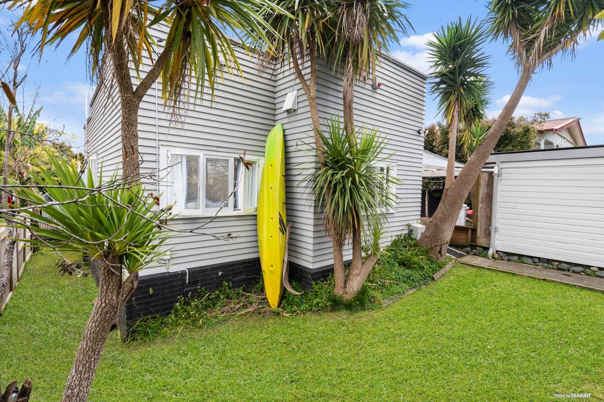 27 Bentleigh Avenue, New Windsor, Auckland - Carousel 1