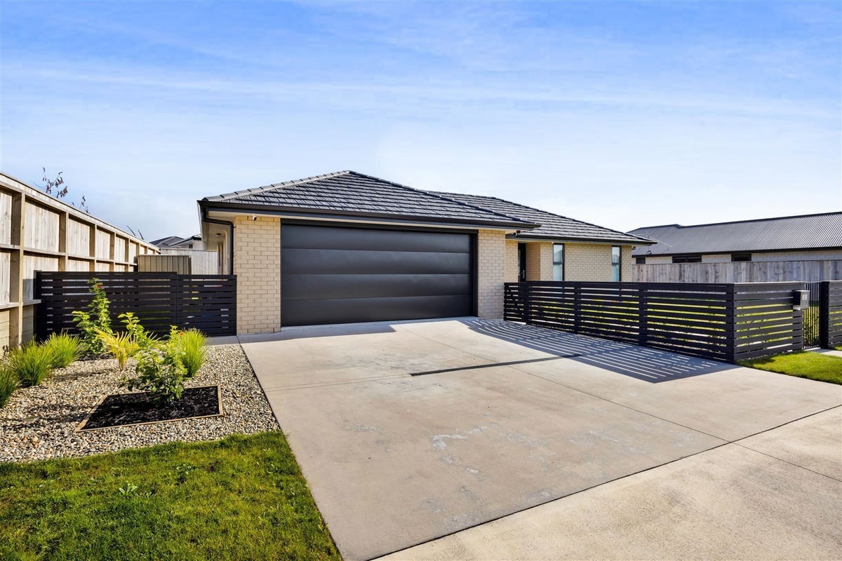 23 Papawhero Drive, Bell Block, New Plymouth - Carousel 27