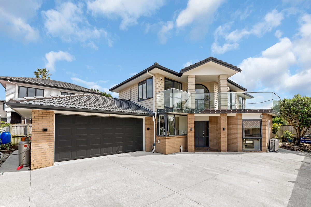 63 Hillside Road, Papatoetoe, Manukau City, Auckland - Carousel 2