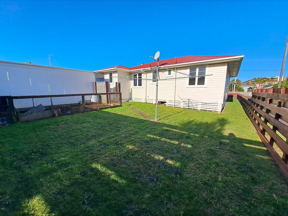 84 Ngamotu Road, Spotswood, New Plymouth - Carousel 8