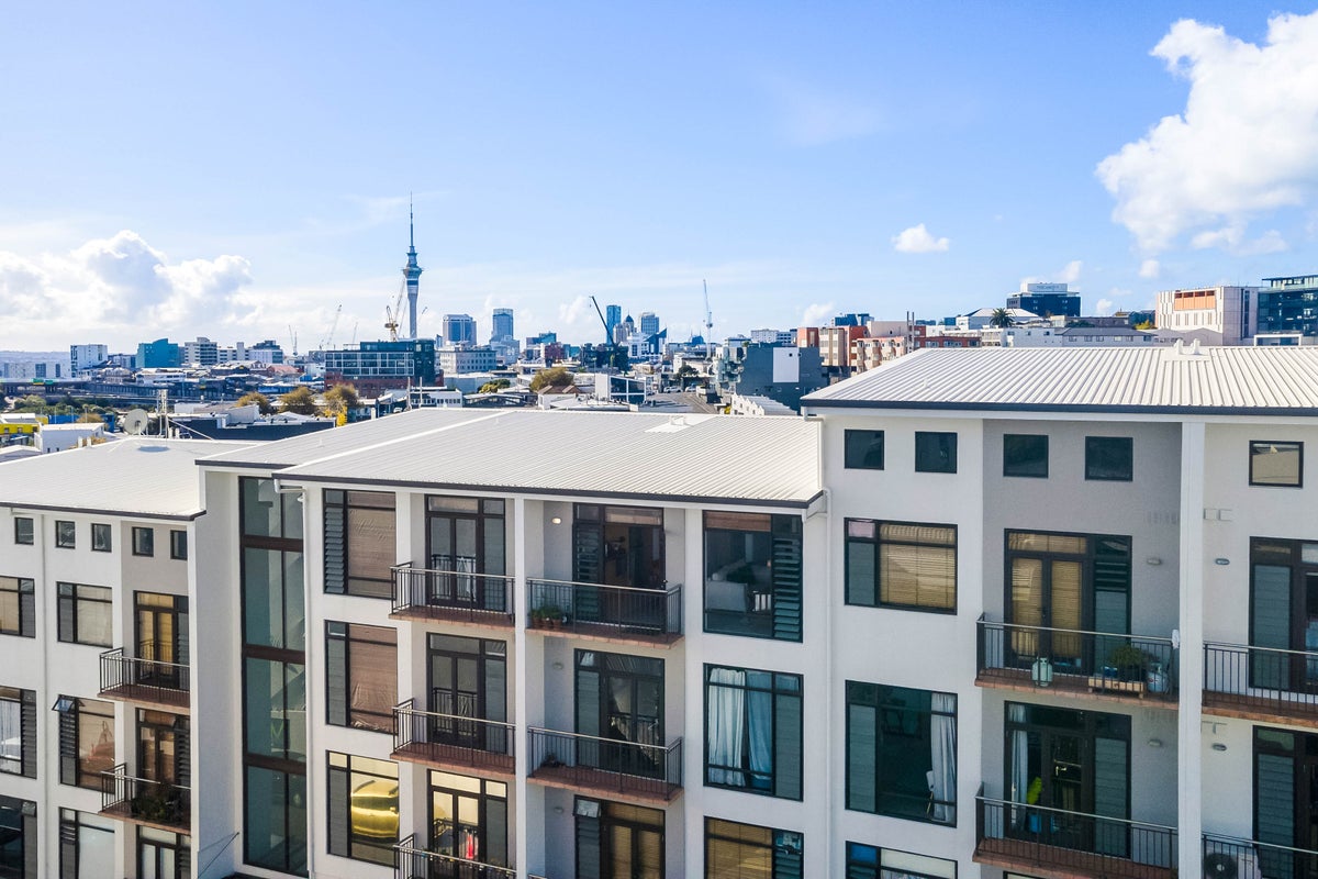 3B/7 Charlotte Street, Eden Terrace, Auckland - Carousel 1