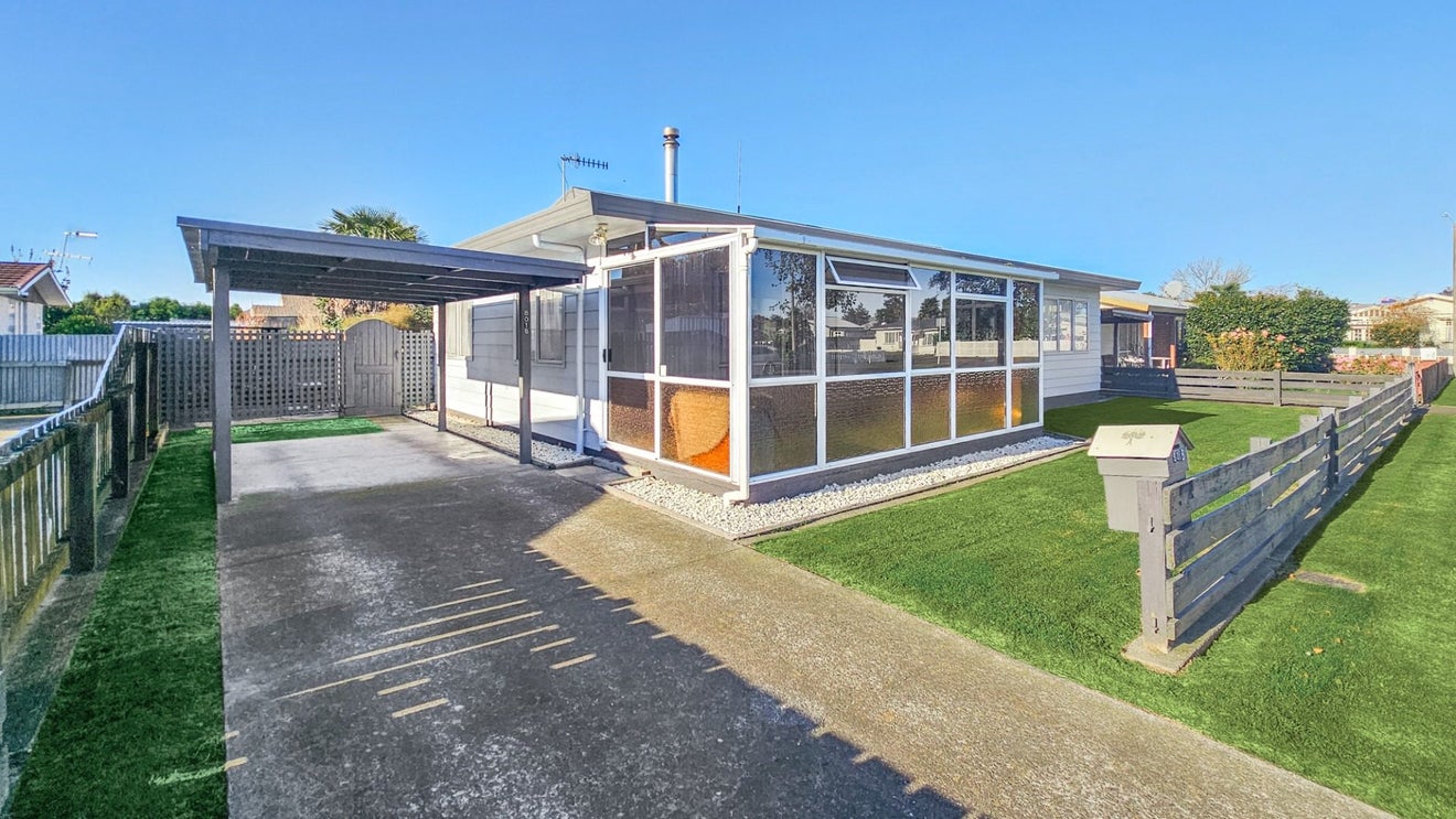 801B Cook Place, Raureka, Hastings - Carousel 1