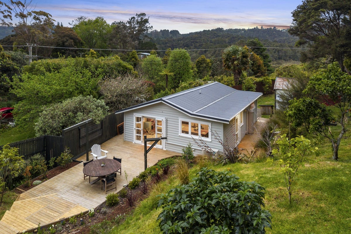 619 Huia Road, Parau, Auckland - Carousel 1