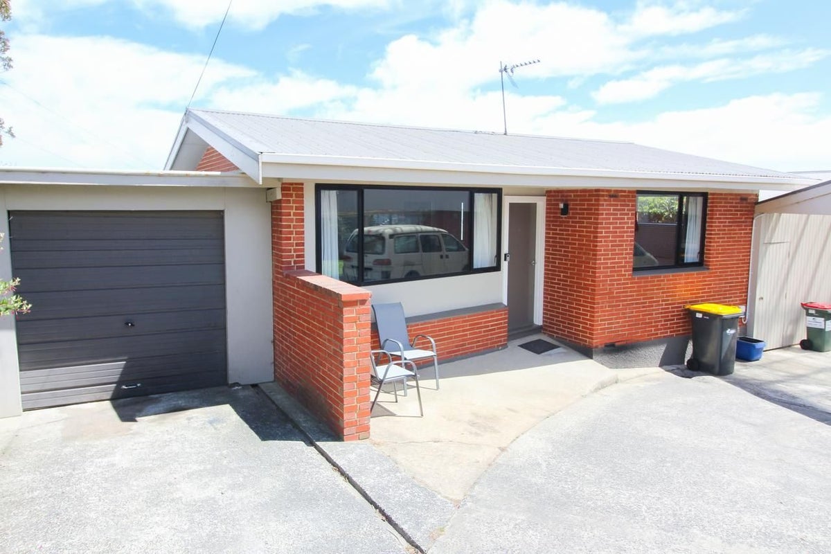 40 Minto Street, Andersons Bay, Dunedin - Carousel 1