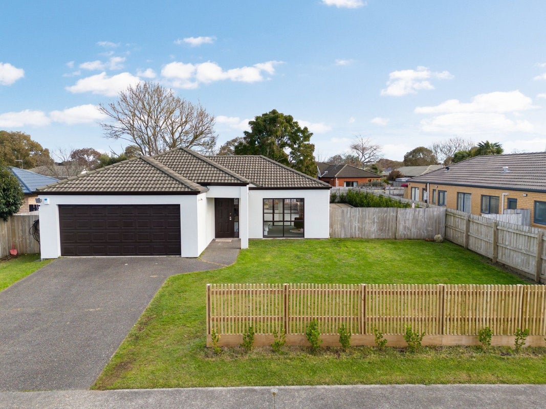 9 Bellona Place, Flagstaff, Hamilton - Carousel 2