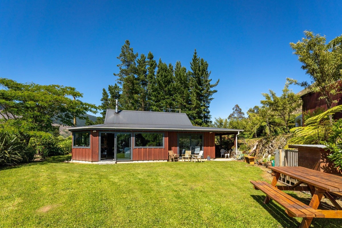109 Anakiwa Road, Picton - Carousel 2