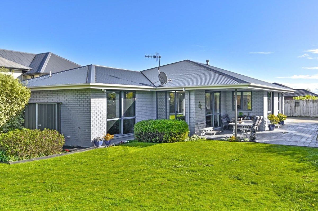 14 Waitaha Place, Clive, Clive - Carousel 1