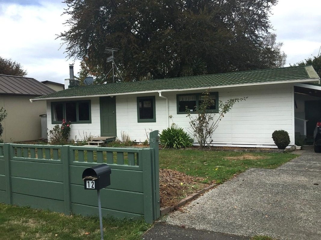 12 Egmont Road, Ngongotaha, Rotorua - Carousel 1