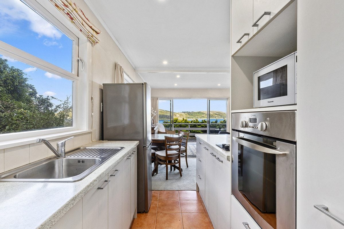 5B Acheron Road, Paremata, Porirua - Carousel 2