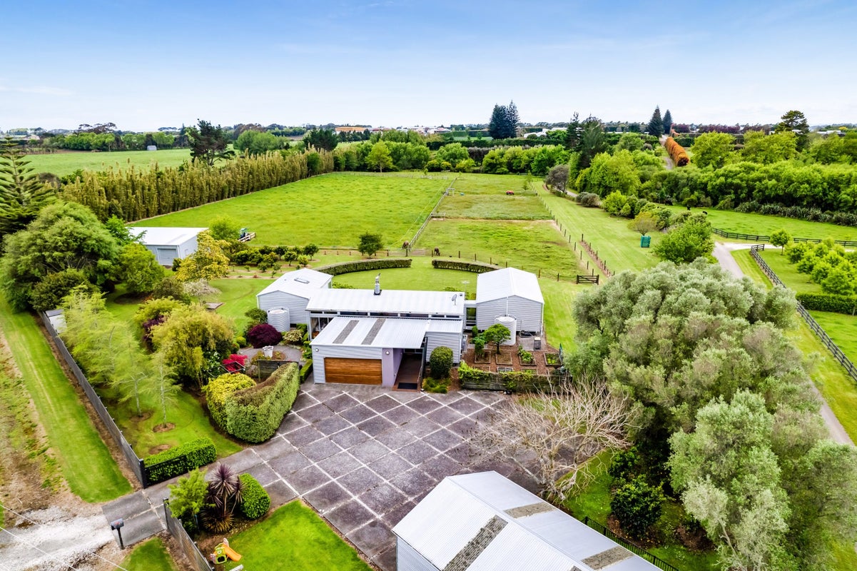 129 Richmond Road, Brixton, New Plymouth - Carousel 2