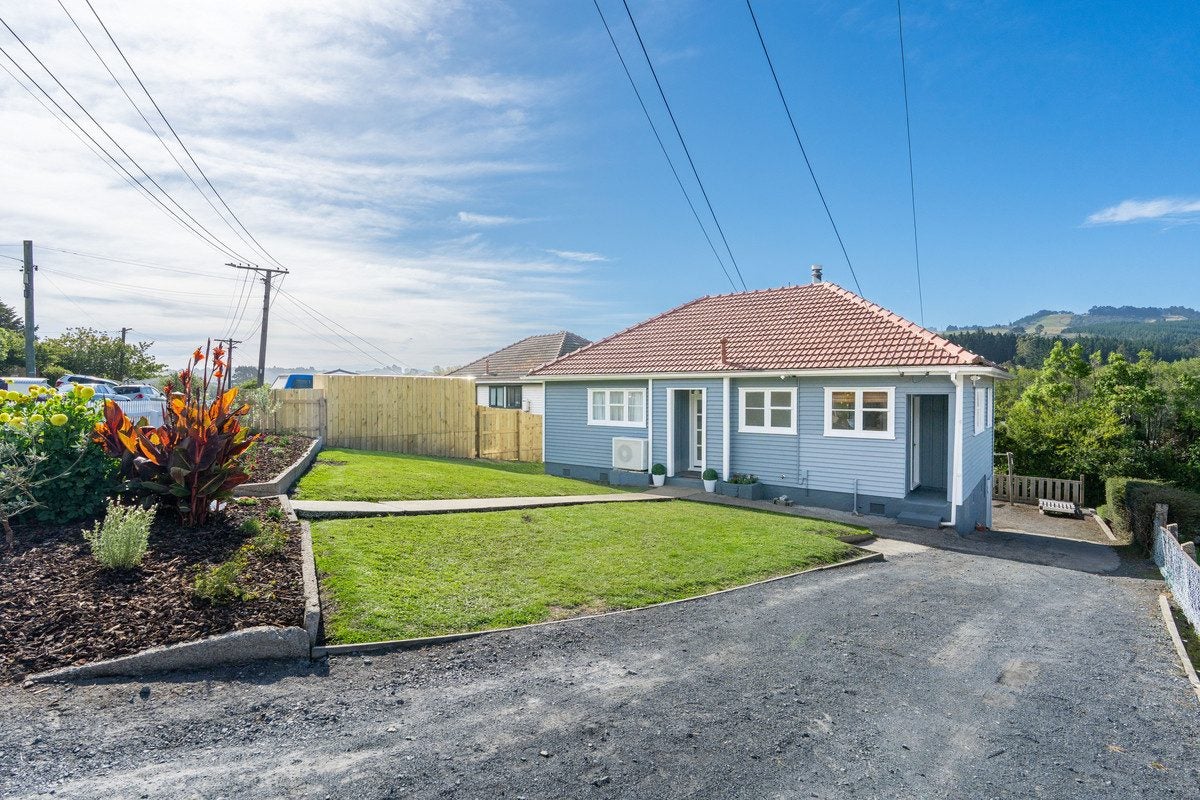 18 Rennie Street, Green Island, Dunedin - Carousel 2