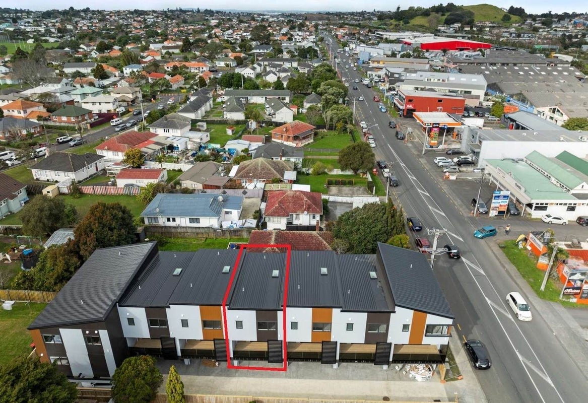 4/127 Stoddard Road, Wesley, Auckland - Carousel 2