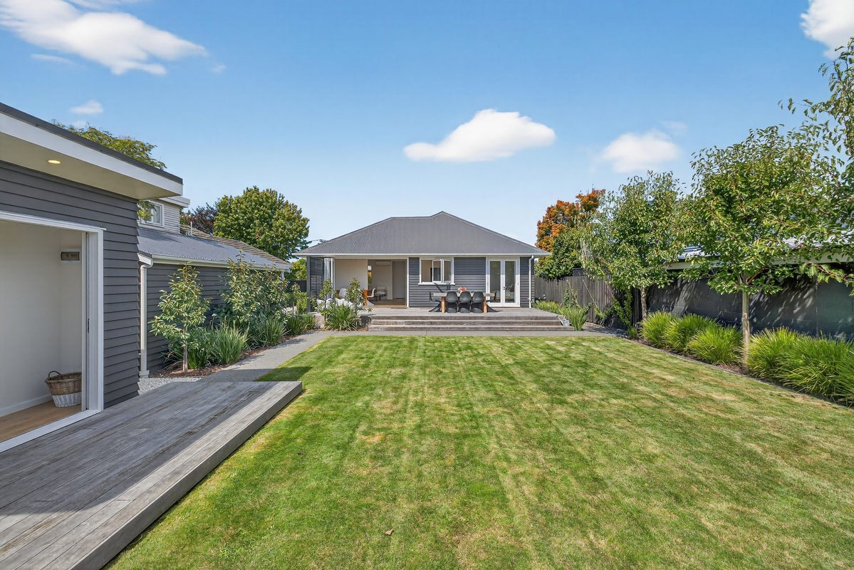 197 Knowles Street, St Albans, Christchurch - Carousel 2