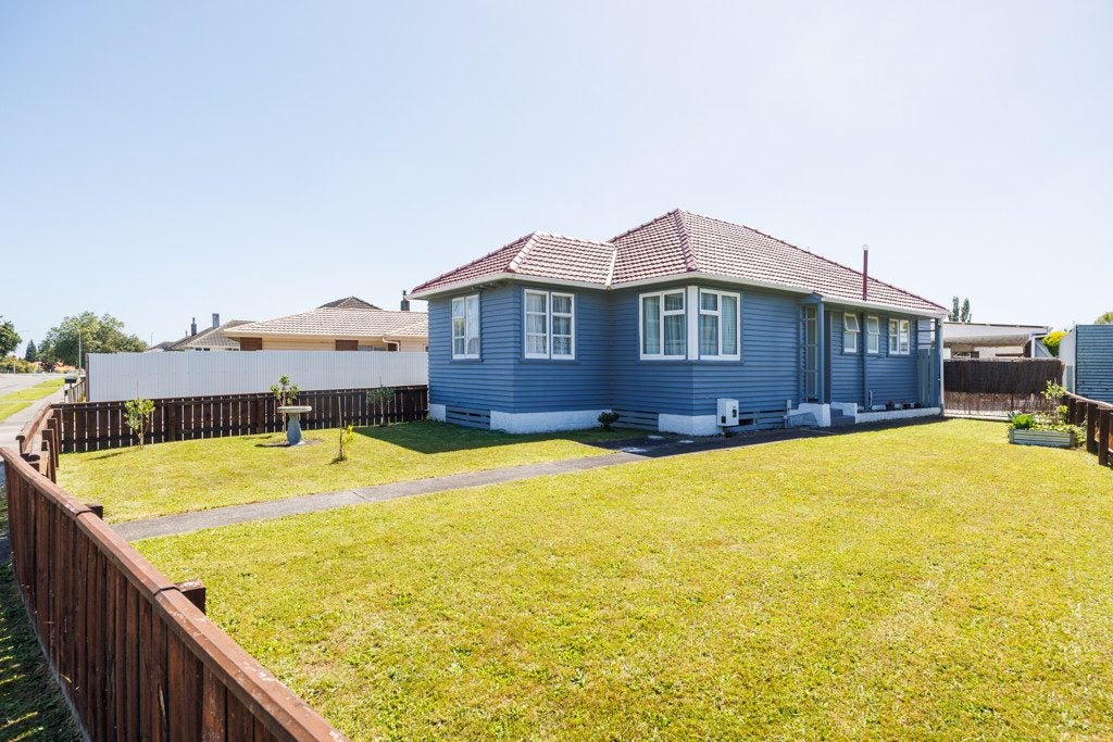 15 Upham Terrace, Roslyn, Palmerston North - Carousel 2