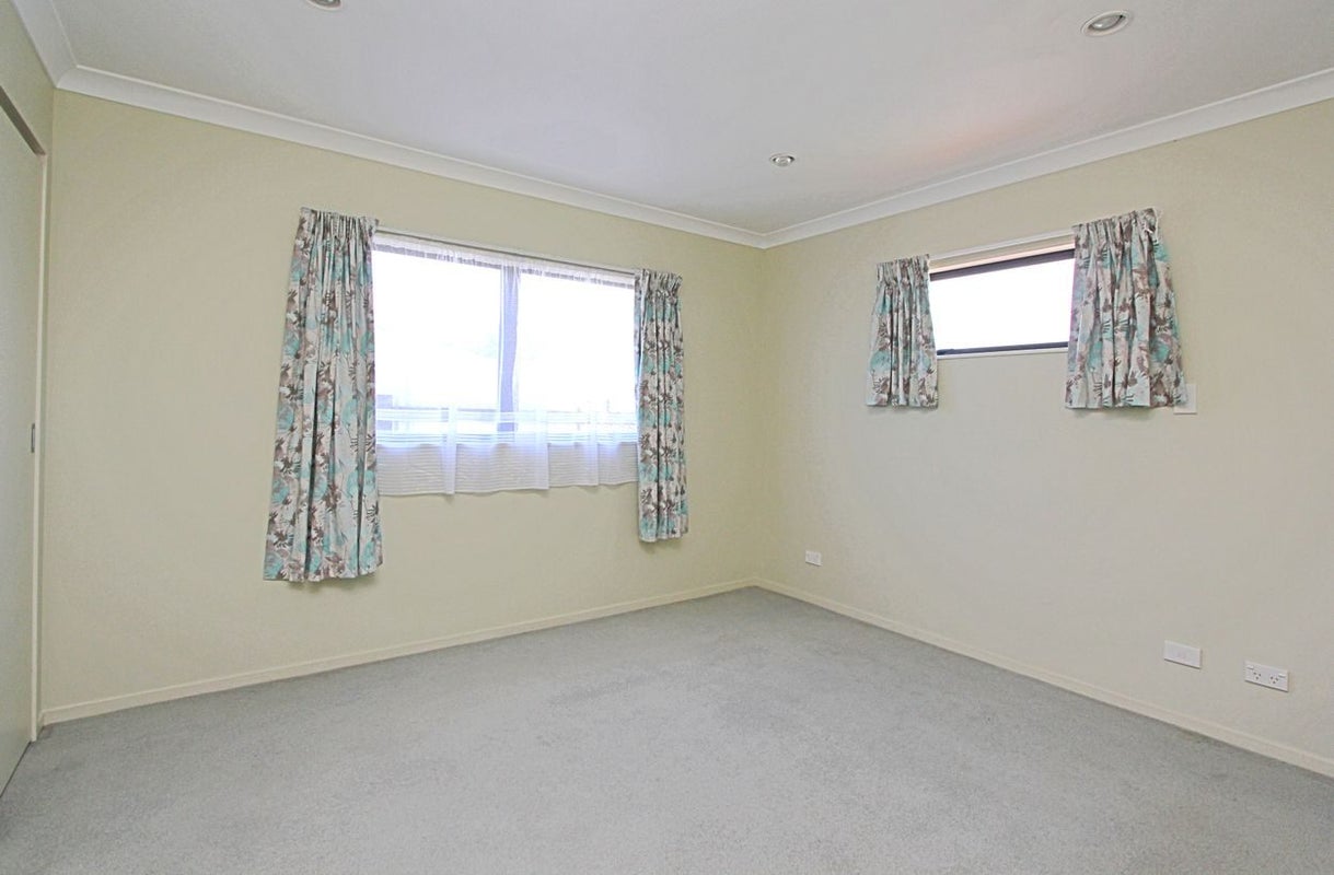 112 Clarence Cox Crescent, Pirimai, Napier - Carousel 8