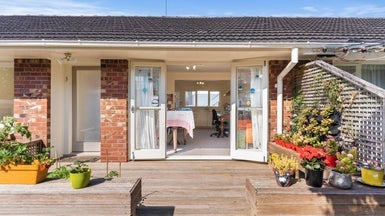 3/42 Clonbern Road, Remuera, Auckland - Carousel 1