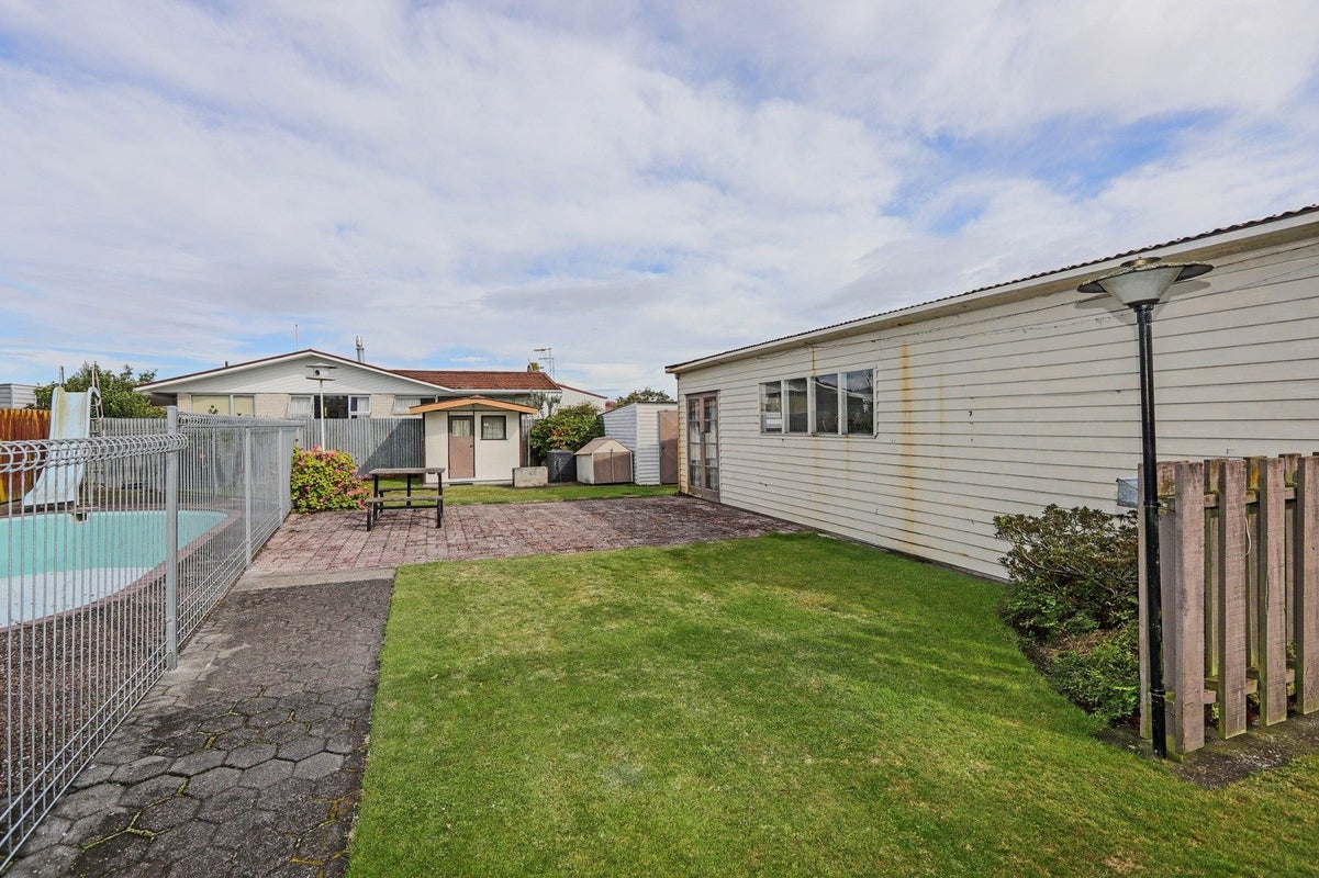 1006 Gordon Road, Raureka, Hastings - Carousel 14