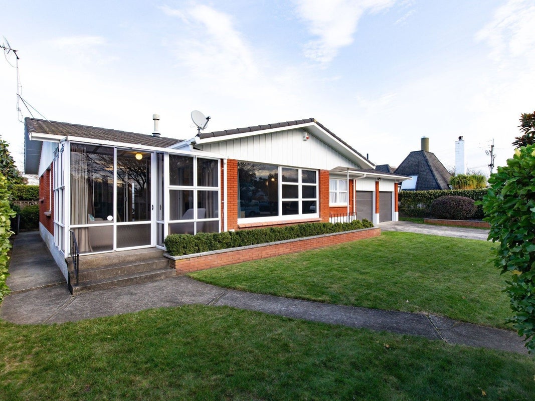 4 Marnane Terrace, St Andrews, Hamilton - Carousel 2