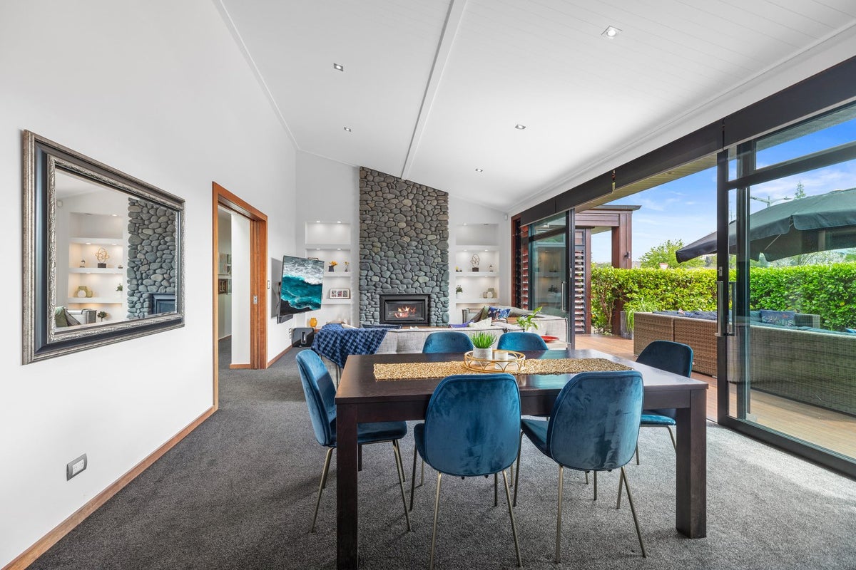 2 Caldera Close, Pyes Pa, Tauranga - Carousel 2