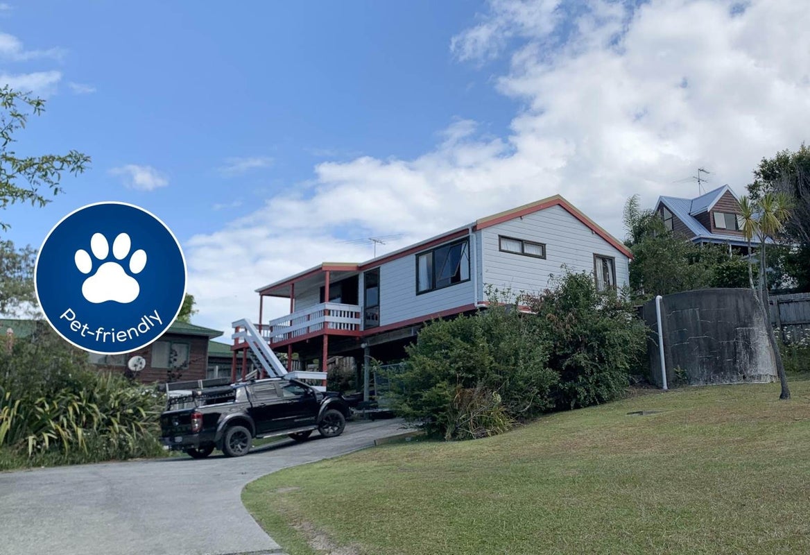 5 D'Oyly Drive, Stanmore Bay, Whangaparaoa - Carousel 1