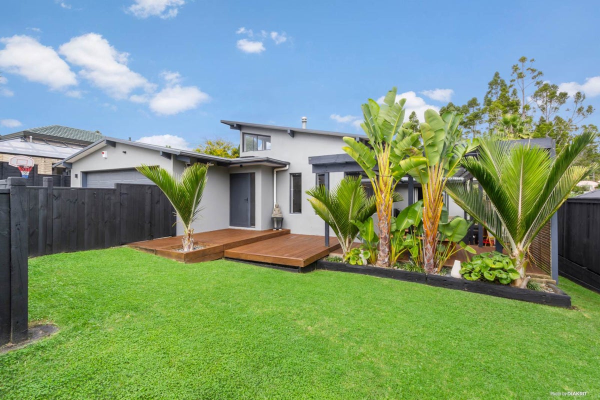 71E Konini Road, Titirangi, Auckland - Carousel 2