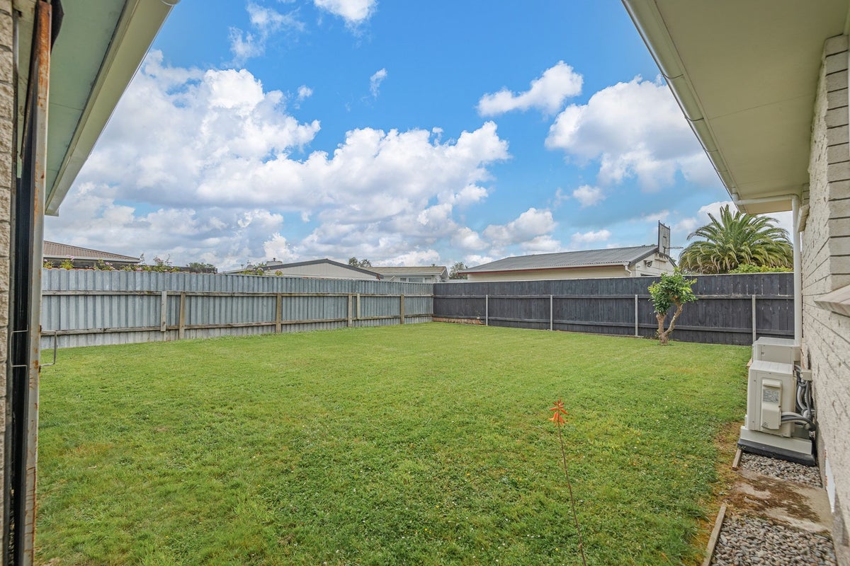 34 Lockhart Avenue, Milson, Palmerston North - Carousel 15