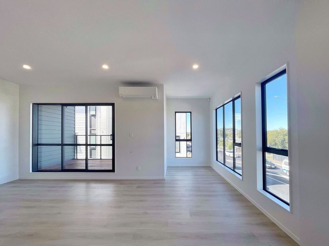 1/673 Sandringham Road, Sandringham, Auckland - Carousel 1