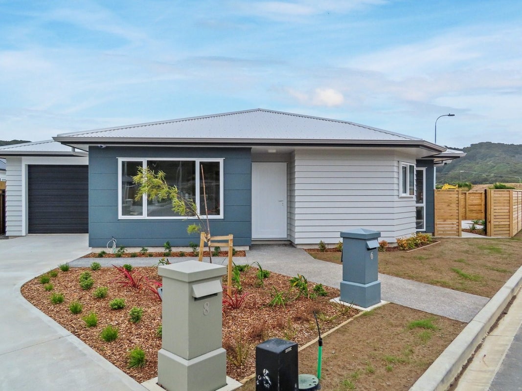 6 Ron Fawcett Way, Wainuiomata, Lower Hutt - Carousel 1