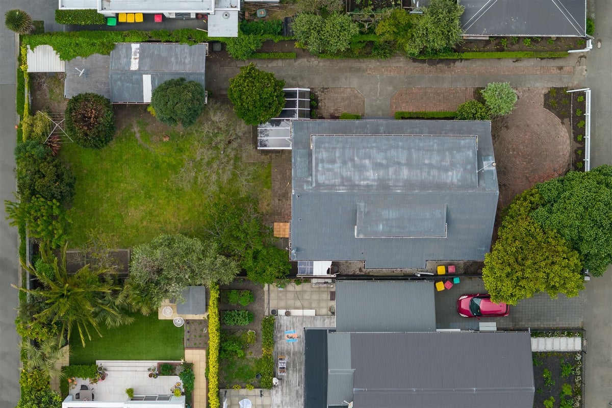 4 Menzies Street, Sumner, Christchurch - Carousel 33