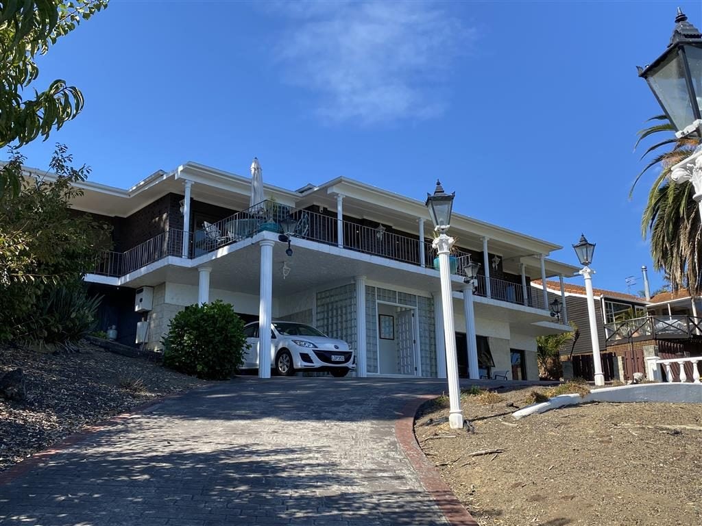 9 Omana Esplanade, Maraetai, Auckland - Carousel 1
