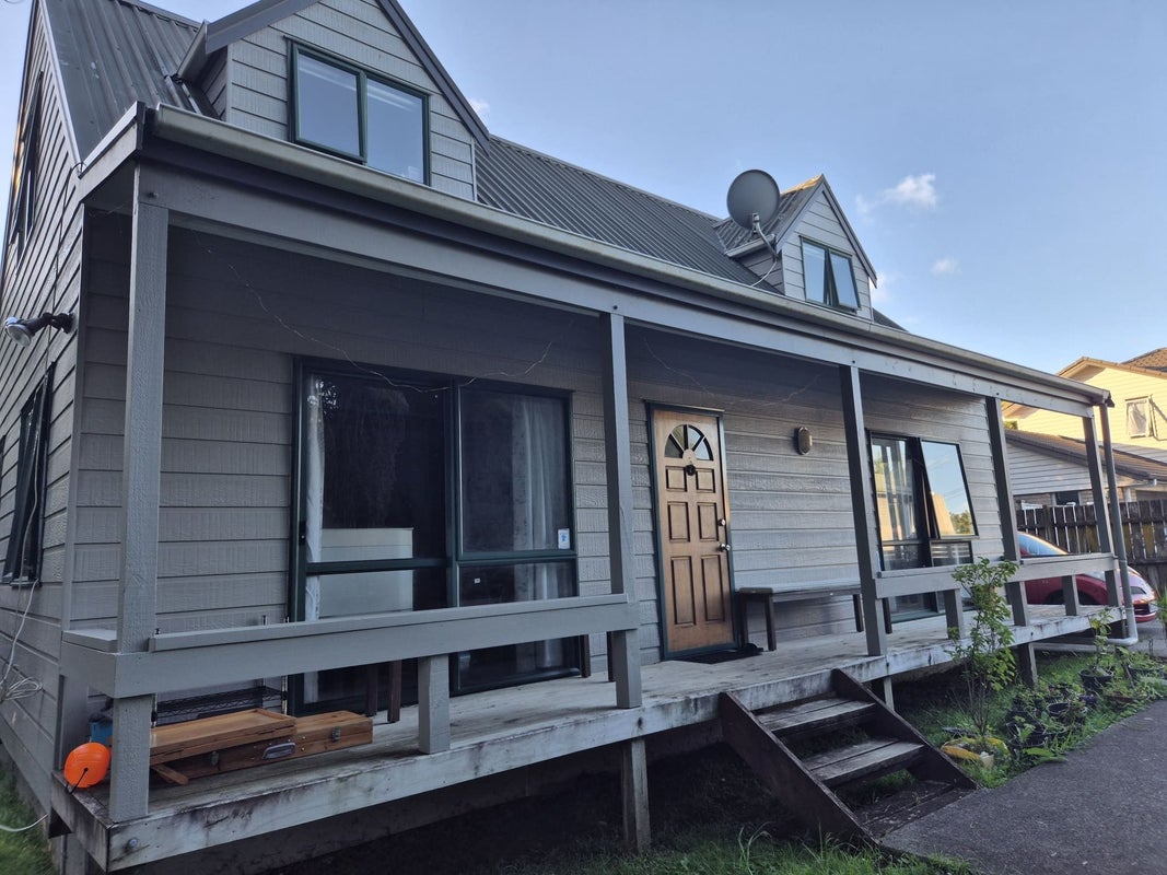 56A Taikata Road, Te Atatu Peninsula, Auckland - Carousel 18