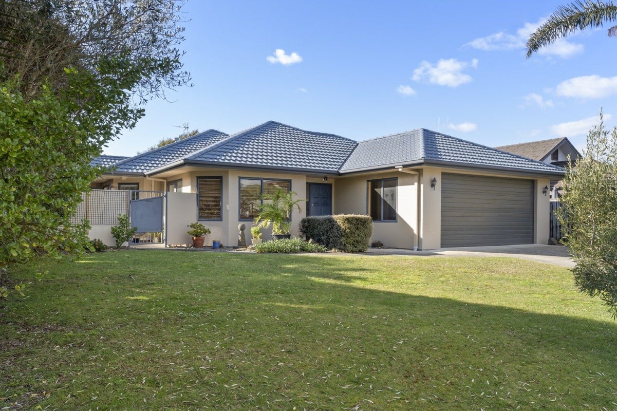 56 Corinth Grove, Papamoa Beach, Papamoa - Carousel 1