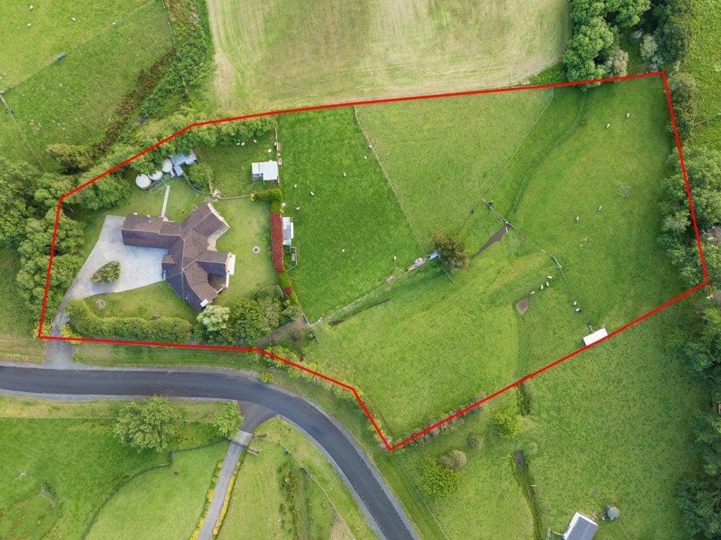 21 Old Barn Road, Opaheke, Papakura - Carousel 1