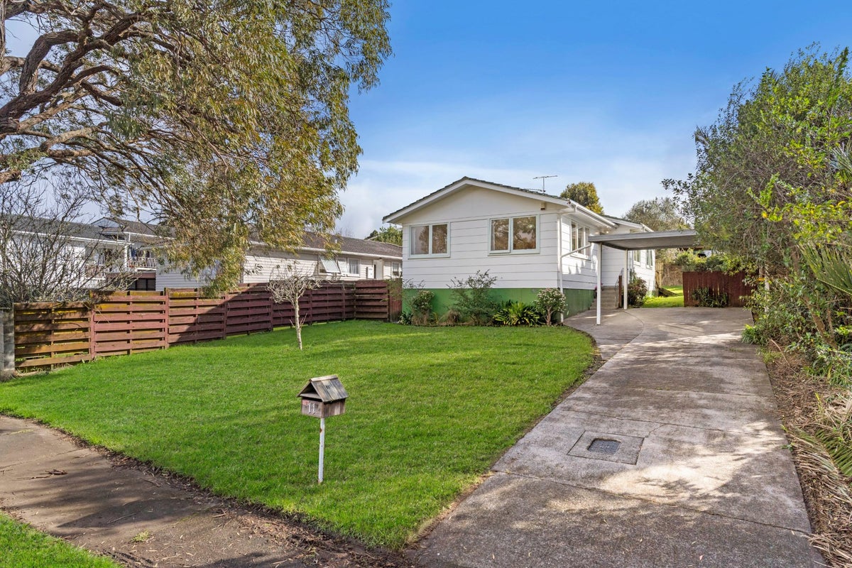 11 Colum Place, Bucklands Beach, Auckland - Carousel 2