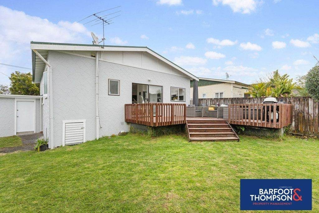 13 Miro Street, New Lynn, Auckland - Carousel 2