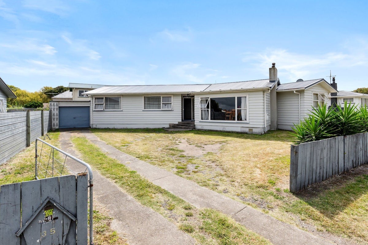 35 Northcote Road, Te Hapara, Gisborne - Carousel 1