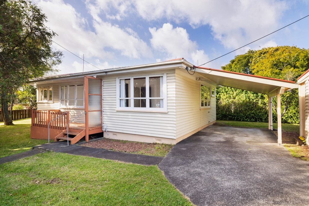 34 Morningside Drive, Morningside, Auckland - Carousel 2